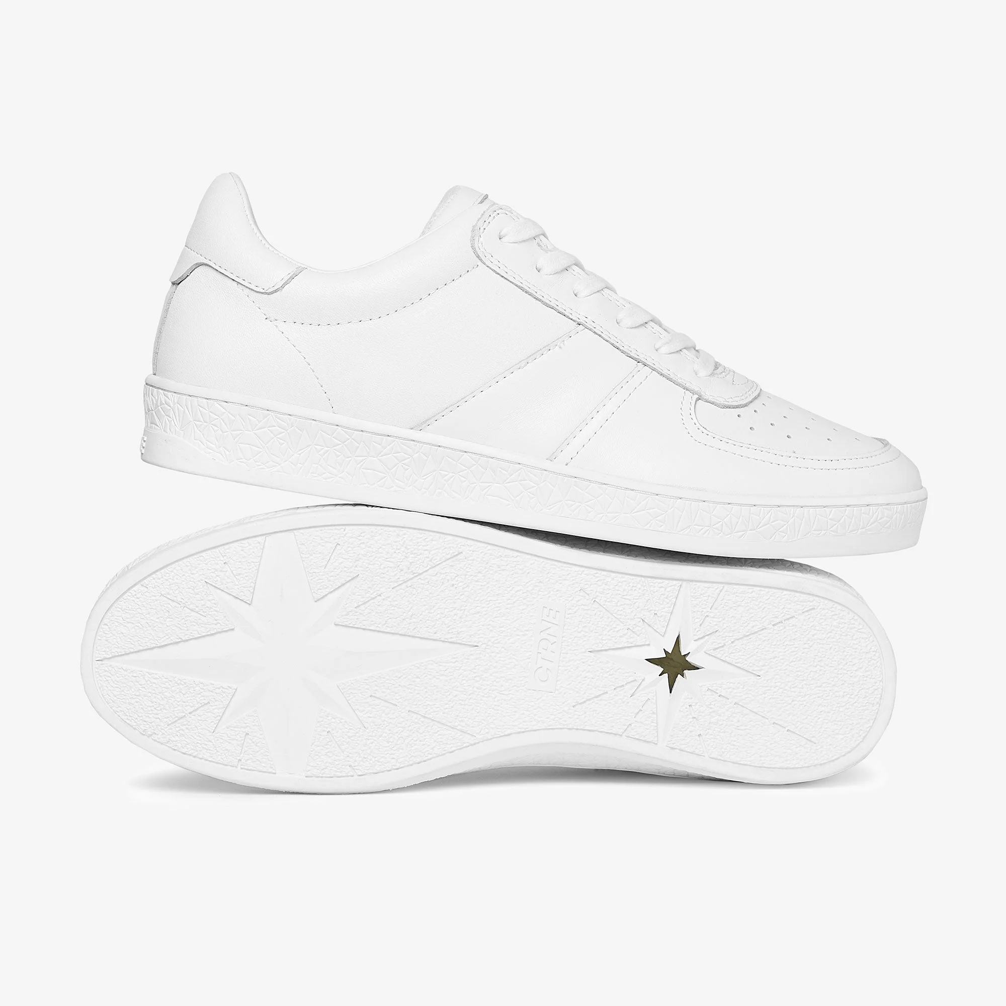 CTRNE Geode Manifest worn outdoors